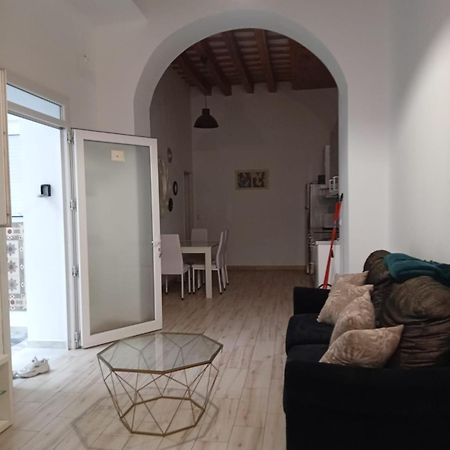 Apartamento Veedor 19 Dias Y Muchas Noches Cadiz Ngoại thất bức ảnh
